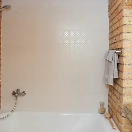 Tomy Old Town Apartment