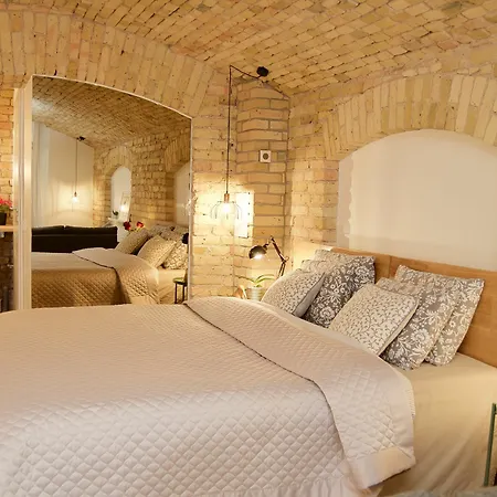 Apartment Tomy Old Town *
