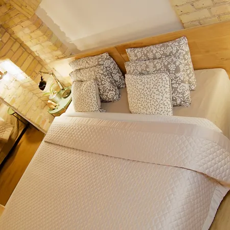 Apartment Tomy Old Town *